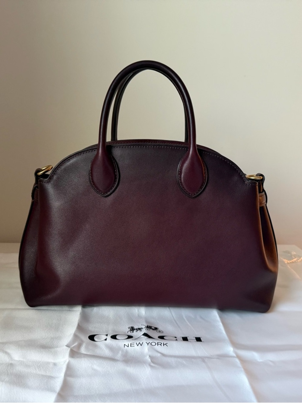 Coach Empire 28 Merlot - Picture 2 of 11